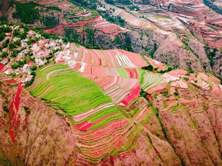 這條云南最美公路，適合自駕，現(xiàn)在還免費(fèi)--怒江最美公路